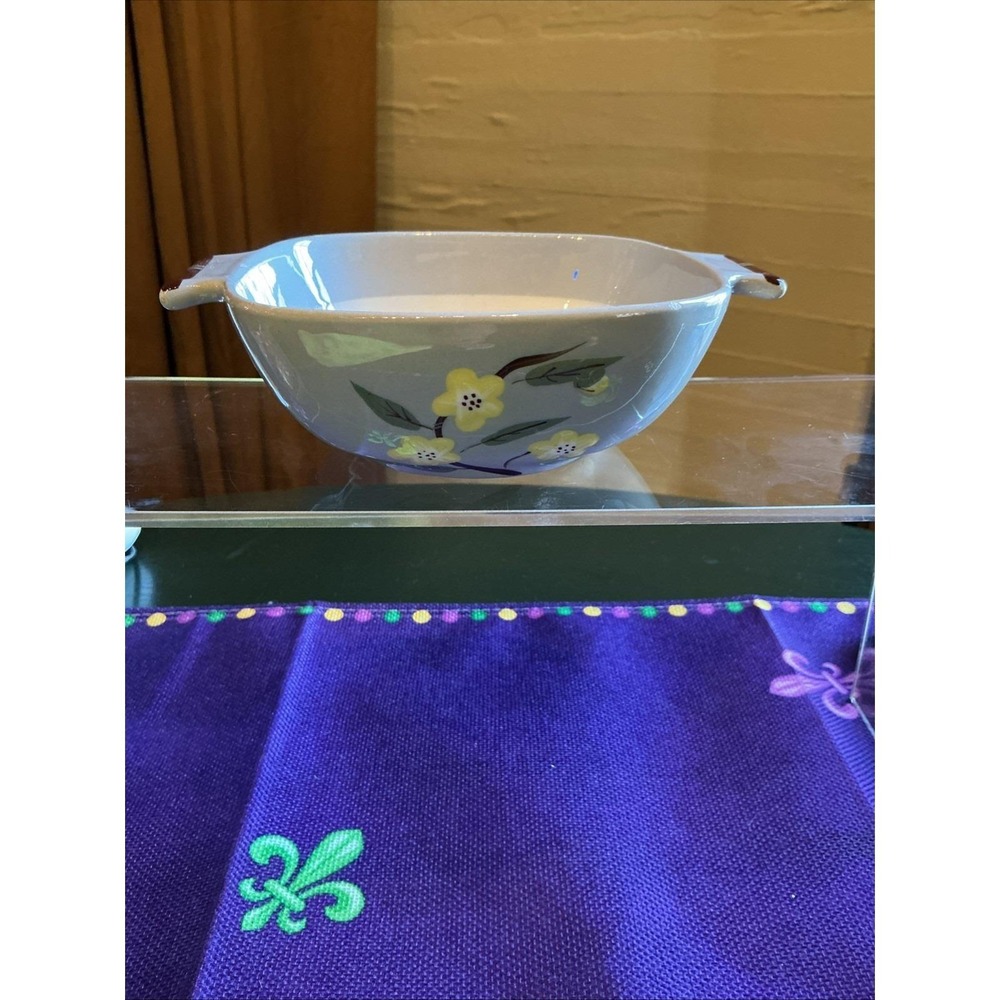 Vintage 1940s Weil Ware‎ Blossom Ceramic Bowl With Handles